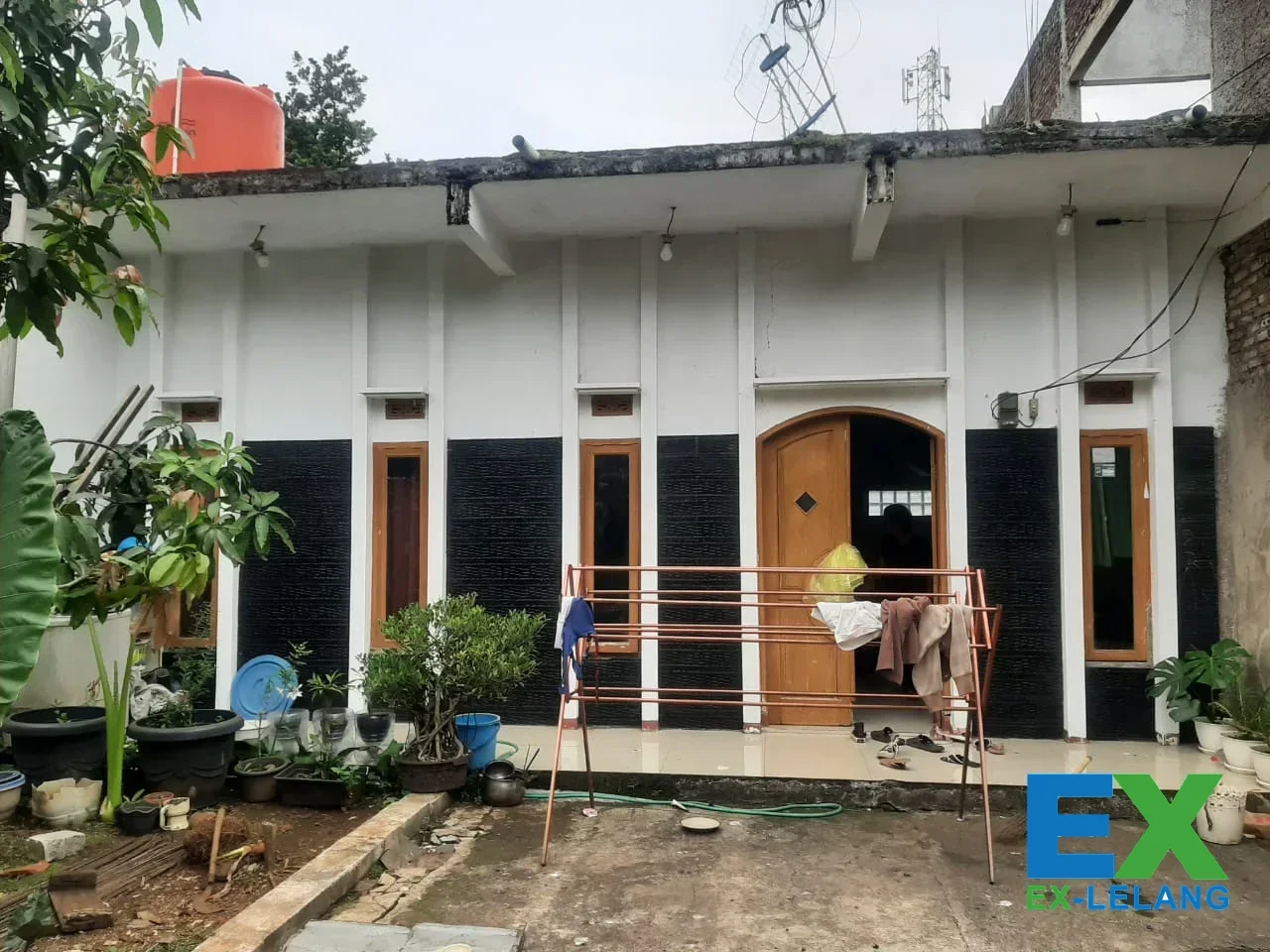 1 bidang tanah dengan total luas 344 m² berikut bangunan di Kab. Bandung