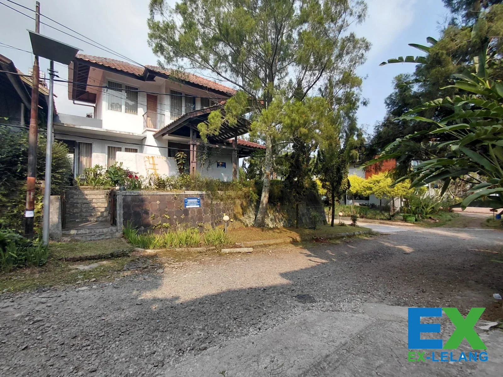 Villa Dengan total luas 240 m² di Cigugur Girang, Kabupaten Bandung Barat, Jawa Barat