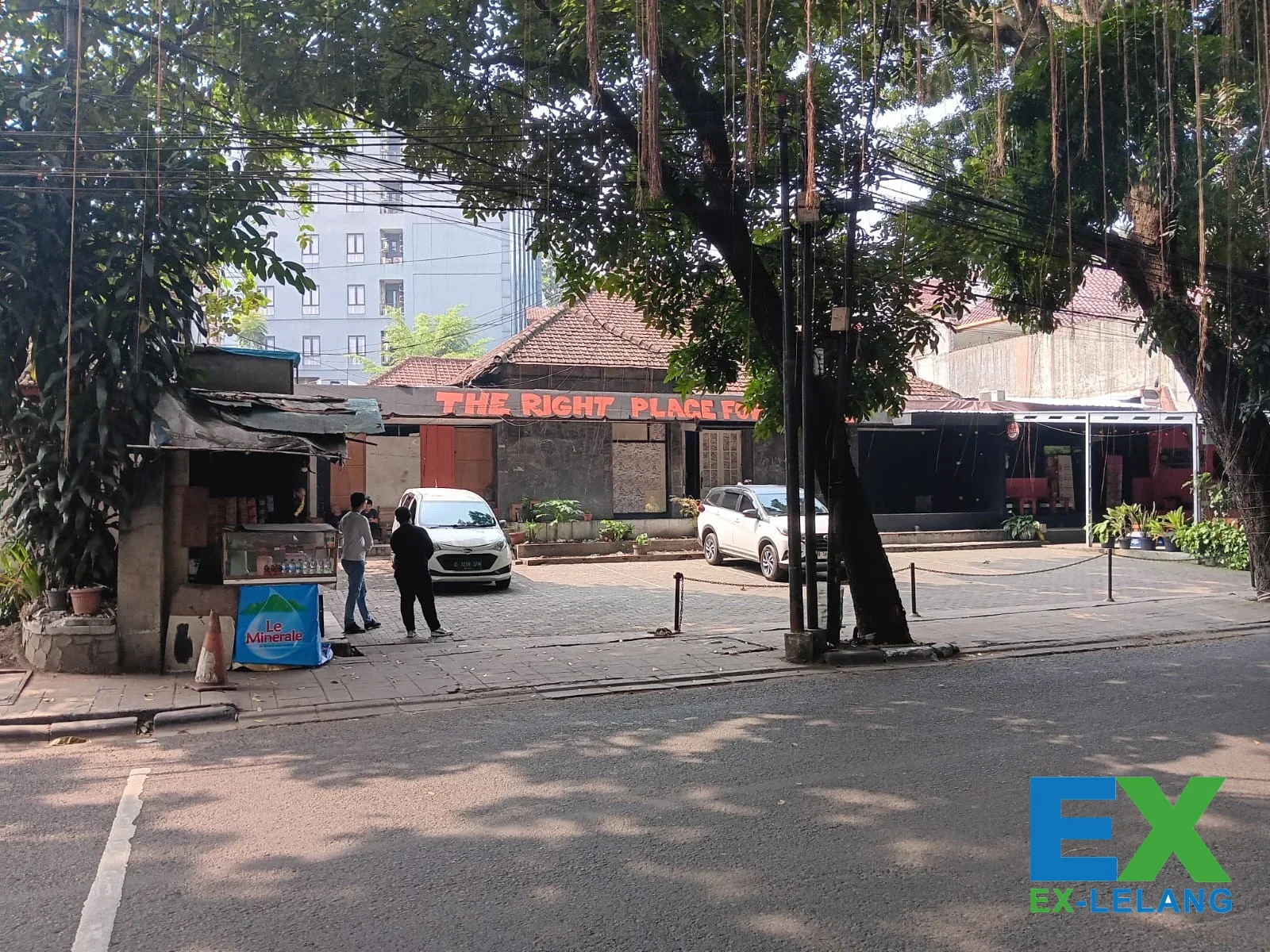 PUSAT KOTA 1 bidang tanah luas 1164 m² berikut bangunan di Taman Sari Kota Bandung
