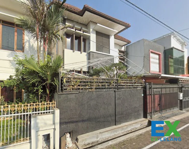 Rumah Mewah Strategis Di Komp Margahayu Raya Dengan Luas 176 m² Kota Bandung
