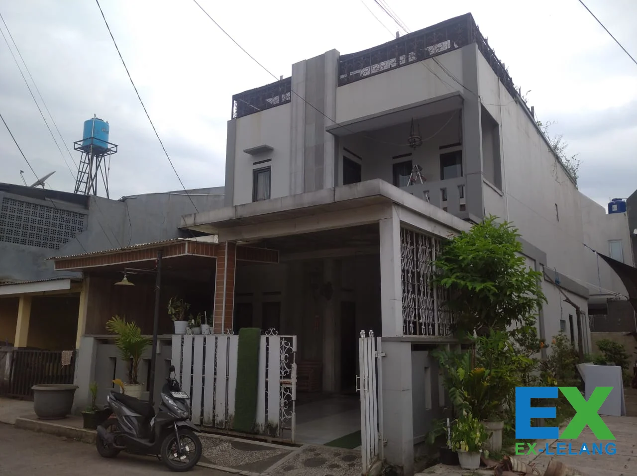 Rumah Besar Di Komp Bandung Indah Raya Rancacili Derwati Dengan Luas 117 m²