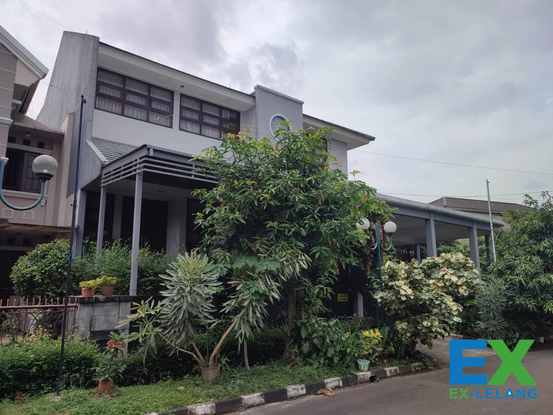 Rumah Mewah Di Komp Puteraco Gading Regency Arcamanik Dengan Luas 125