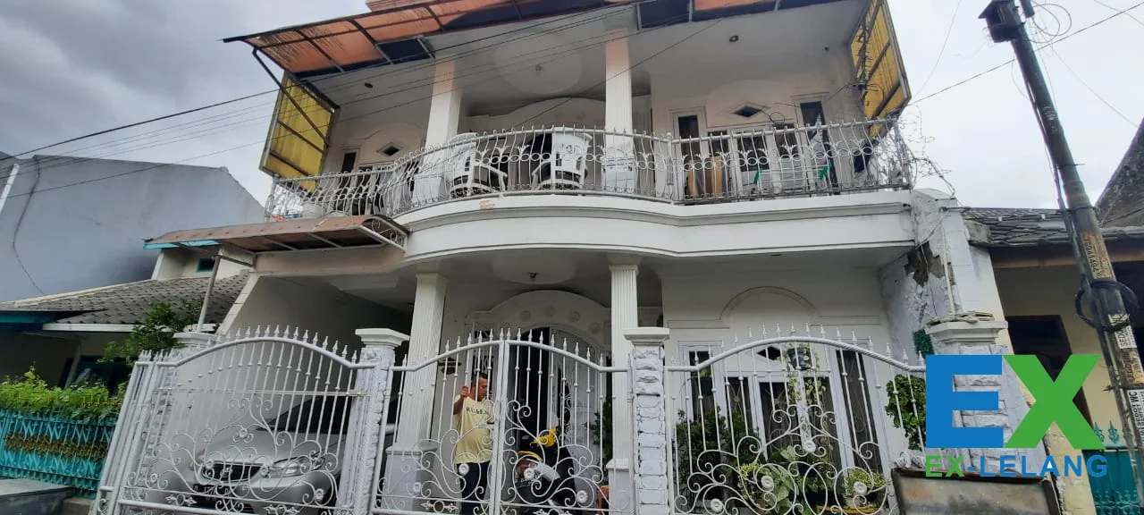 Rumah Cantik 2 Lantai Di Area Marga Hayu Raya Dengan Luas 84 m²