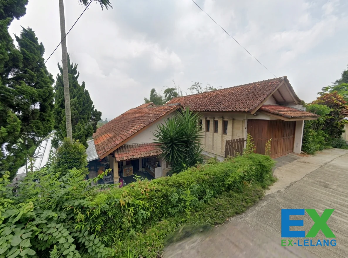 Rumah Asri Di area Cihanjuang Dengan Luas 333 m²