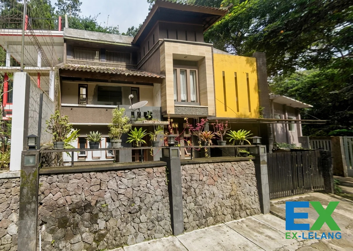 Rumah Mewah Di Sarijadi Tirtasari Selatan Dengan Luas 240 m²