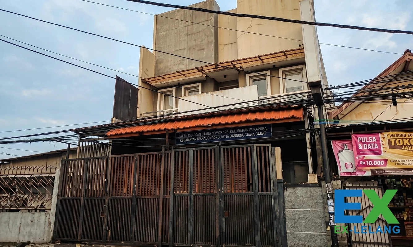 Cocok Untuk Wirausaha Rumah + Ruko Di Area Cidurian Selatan Kiara Condong Dengan Luas 188 m²