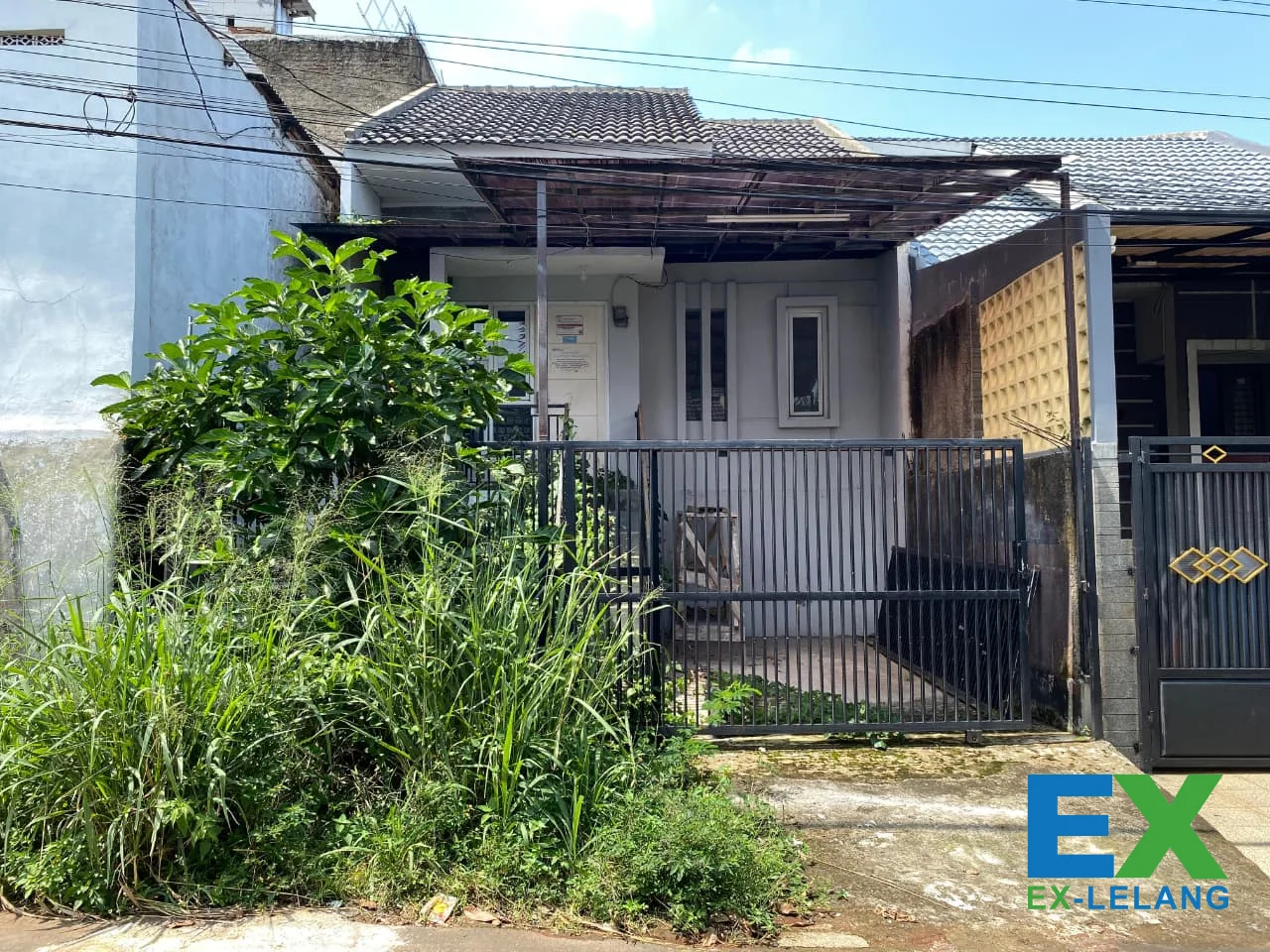 Rumah Minimalis Di Area Jatihandap Dengan Luas 90 m²